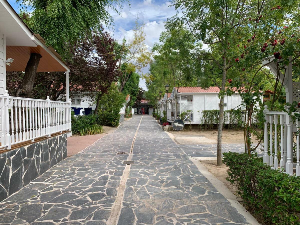 Bungalows & Albergue La Playa Logroño Exteriör bild